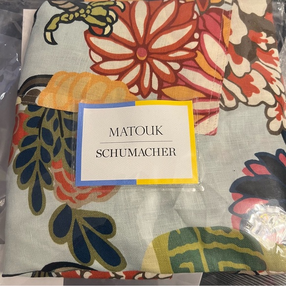 Matouk Schumacher 100% Linen Apron Chiang Mai Design NWT - Picture 6 of 7